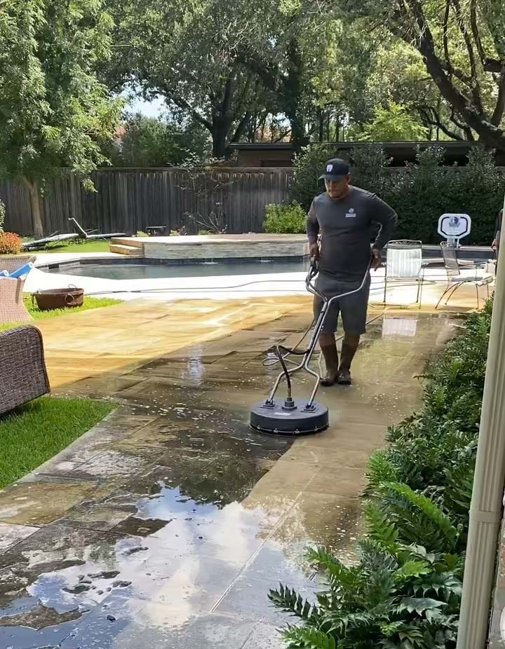 Lakeside pressure washing services